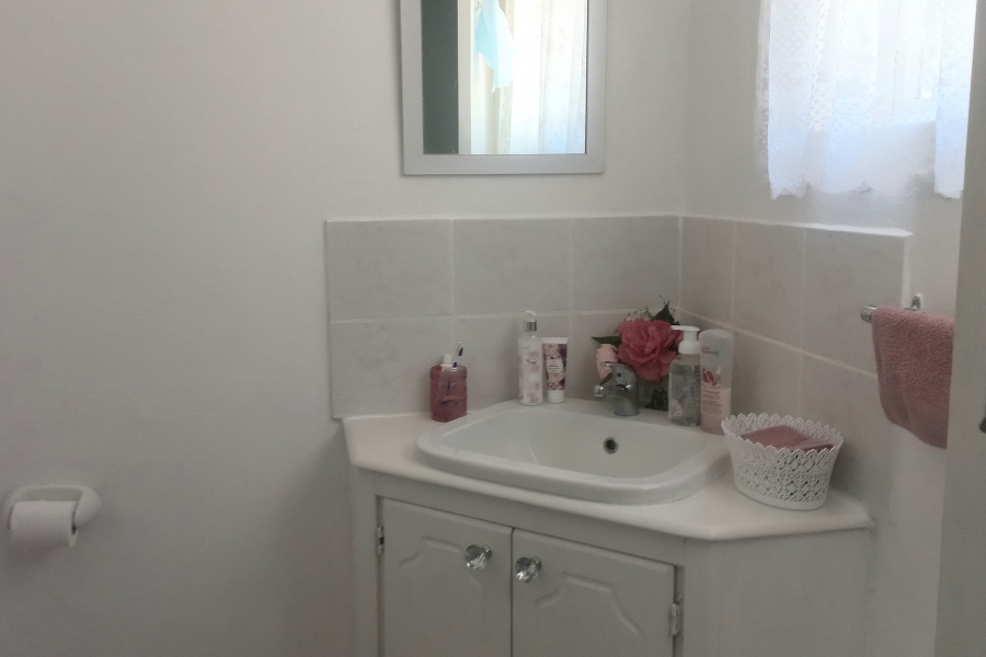 5 Bedroom Property for Sale in Kingfisher Creek Western Cape